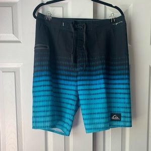 Quiksilver Men’s Highline Upsurge 32”x21” Boardshort Swim Trunks. Like new.